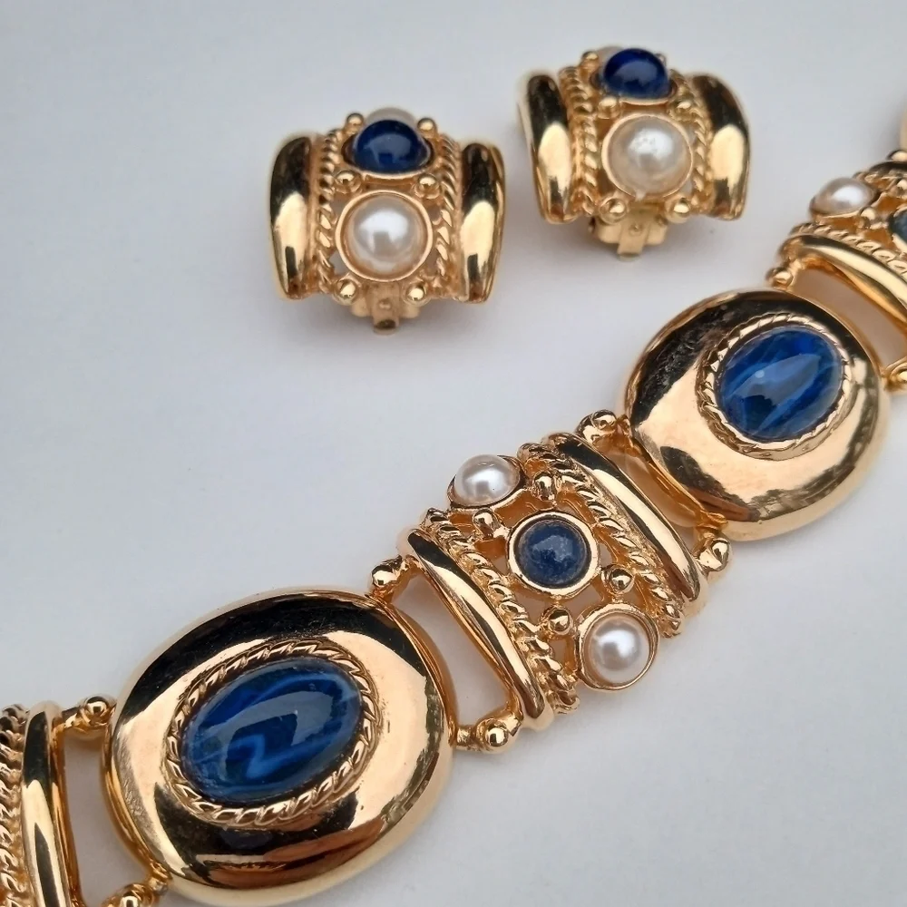 Vintage Joan Rivers Bracelet & Earrings Set ! - Picture 4 of 7